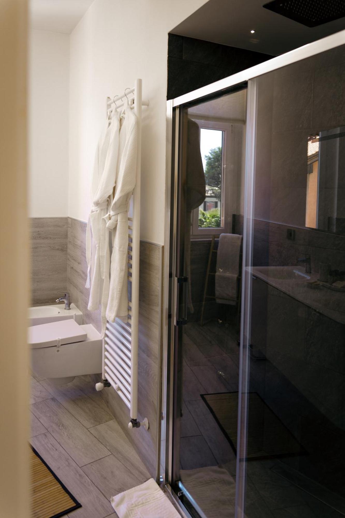 Belvedere 229 Lakeview Apartment Ghiffa Luaran gambar
